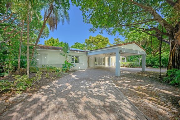 330 Pacific Rd, Key Biscayne FL 33149