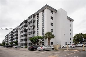 16950 W Dixie Hwy A230 Hwy # 230, North Miami Beach FL 33160