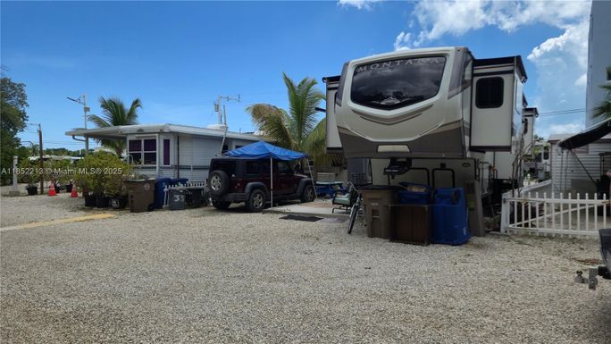 325 Calusa St lot 333, Key Largo FL 33037