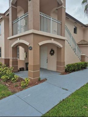 2701 SE 12th Rd # 106, Homestead FL 33035