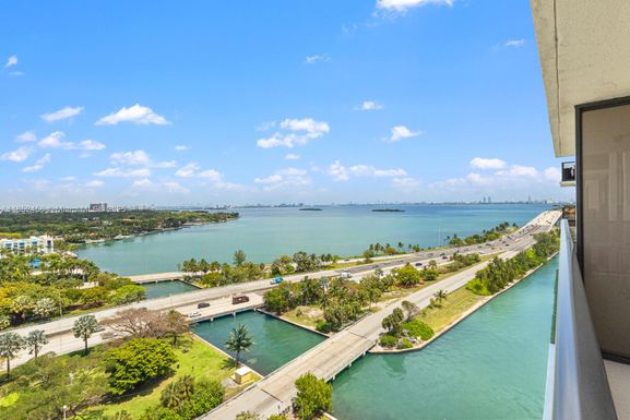 600 NE 36th St # 1810, Miami FL 33137