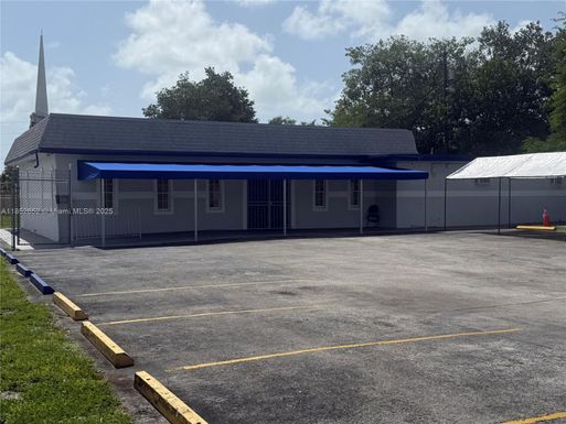 1766 NW 95th St, Miami FL 33147