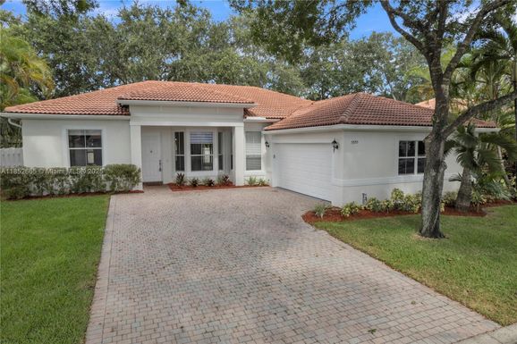 5355 SW 34th Way, Hollywood FL 33312