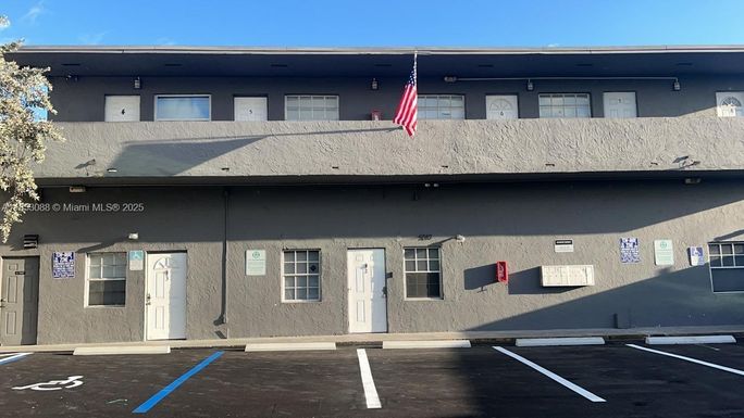 5010 Pembroke Rd # 2, West Park FL 33021