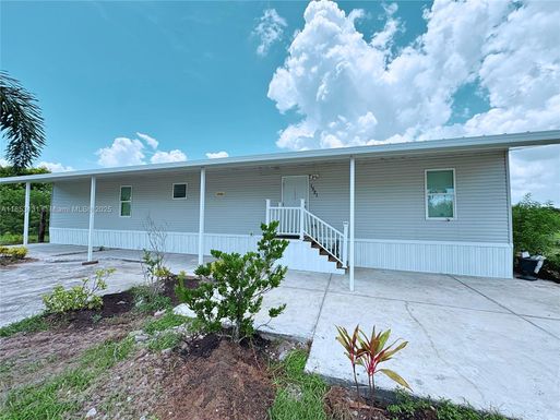 1321 BLUFF HAMMOCK RD, Lorida FL 33857