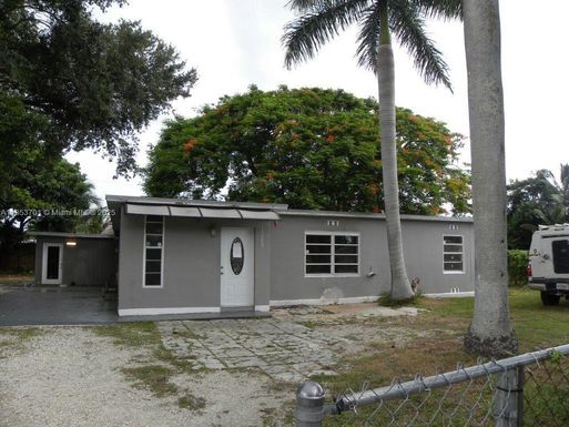 15495 HAYES LN, Homestead FL 33033