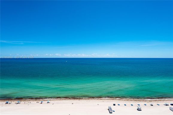 5959 Collins Ave # 2007, Miami Beach FL 33140