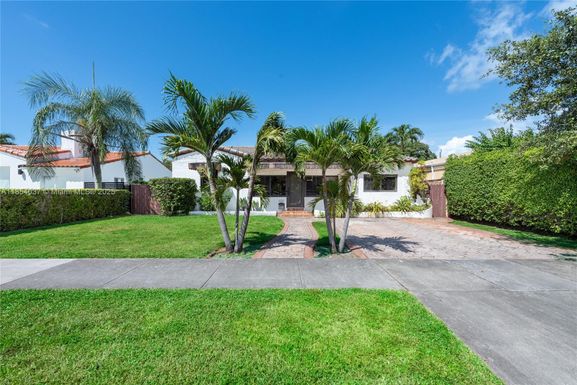 608 SW 26th Rd, Miami FL 33129