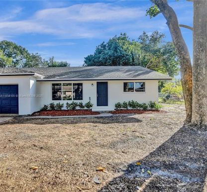 4040 SW 54th Ave, Davie FL 33314