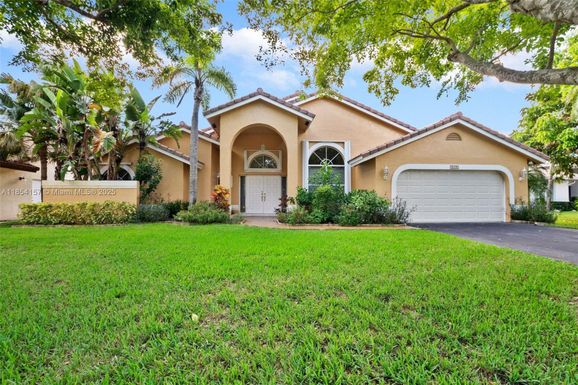 4635 NW 99th Ln, Coral Springs FL 33076