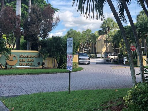 1823 W Meadows Cir W # 1823, Boynton Beach FL 33436