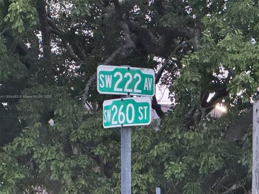 222 ave SW 260 st, Homestead FL 33031