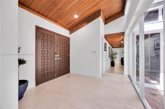 5941 SW 88th St, South Miami FL 33156