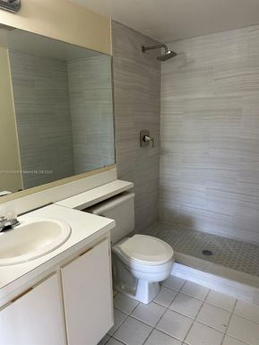 1009 Green Pine Blvd # H3, West Palm Beach FL 33409