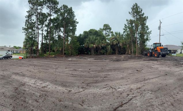 3965 SW Helmlinger St, Port St. Lucie FL 34953