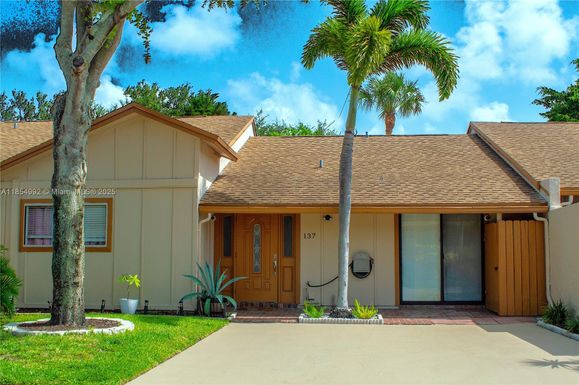 2400 SW 19th Ave # 137, Boynton Beach FL 33426
