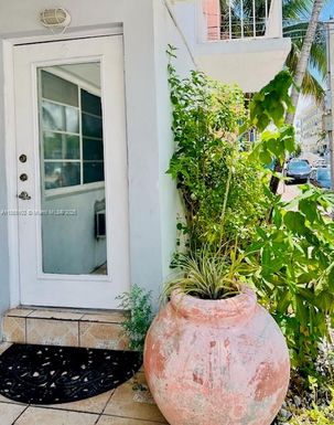 4201 Indian Creek # 5, Miami Beach FL 33140