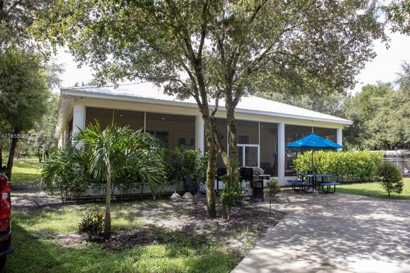 255 C Rd, La Belle FL 33935
