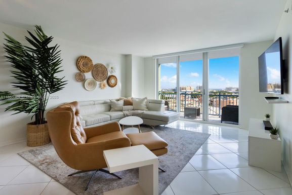 90 Alton Rd # 1005, Miami Beach FL 33139