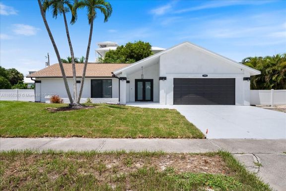 1996 Sheffield Ave, Marco Island FL 34145