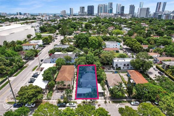 3421 NW 5th Ave, Miami FL 33127