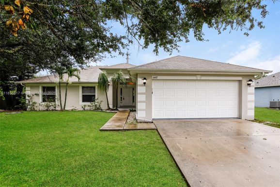 6447 NW Halibut St, Port St. Lucie FL 34983
