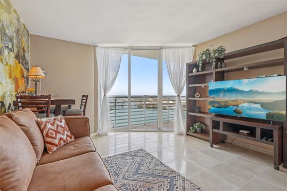 335 S Biscayne Blvd # 2810, Miami FL 33131