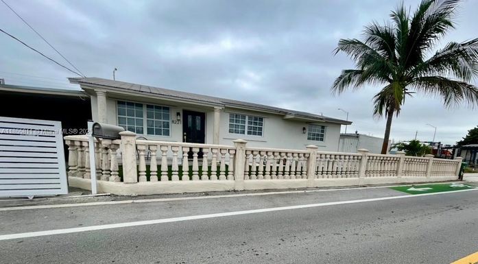8221 NW South River Dr, Medley FL 33166