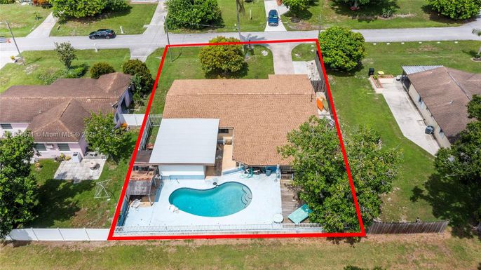 2404 Kelly Ct, Fort Pierce FL 34982
