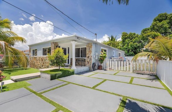 3139 NW 45th St, Miami FL 33142