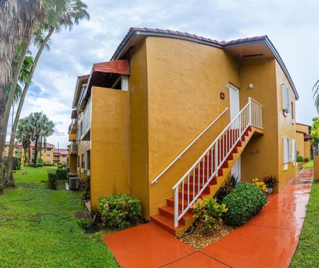 15650 SW 80th St # 201, Miami FL 33193
