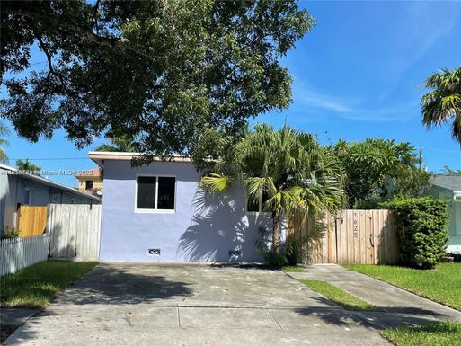1625 Fletcher St, Hollywood FL 33020