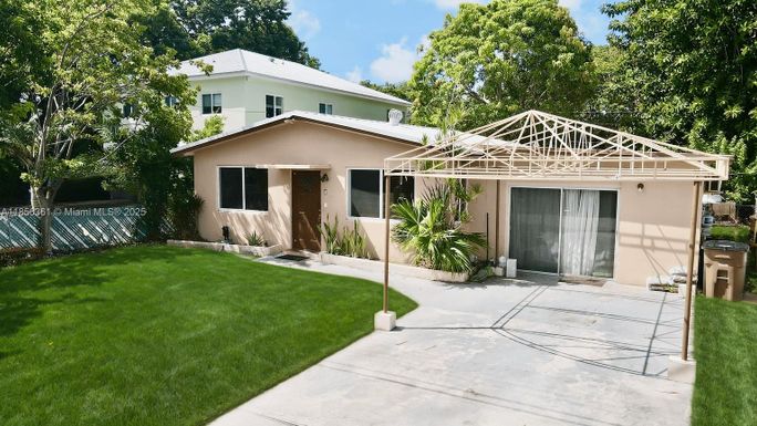 8 Madeira, Key Largo FL 33037