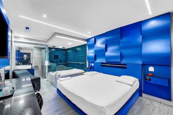 841 N Krome Ave, Homestead FL 33030