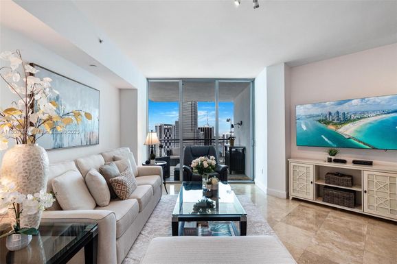 350 S Miami Ave # 3807, Miami FL 33130