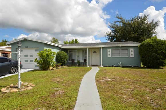 4673 NW 41st Pl, Lauderdale Lakes FL 33319