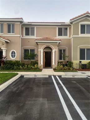 2431 SE 10th Ct, Homestead FL 33035