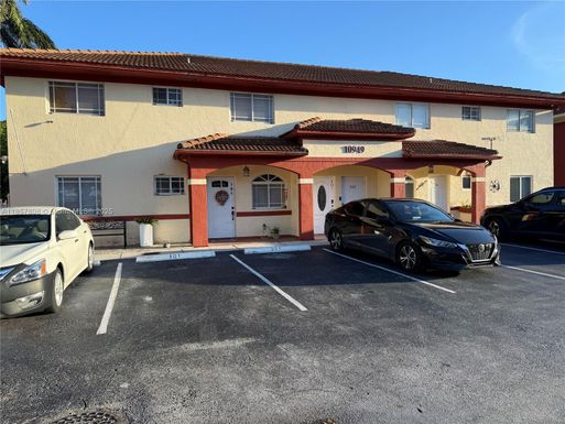 10949 W Okeechobee Rd # 202, Hialeah Gardens FL 33018
