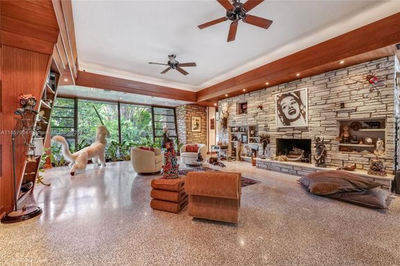 13831 SW 232nd St, Miami FL 33170