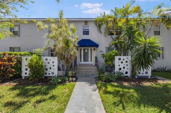 7621 SW 55th Ave # 24D, Miami FL 33143