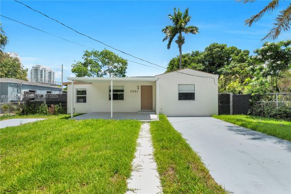 1021 NW 20th Ave, Miami FL 33125