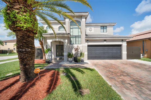 22732 SW 109th Ave Ct, Miami FL 33170
