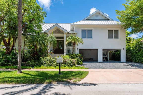 285 W Enid Dr, Key Biscayne FL 33149