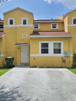 1616 NE 5th St, Homestead FL 33033