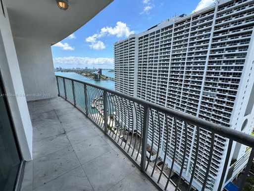1750 N Bayshore Dr # 2906, Miami FL 33132