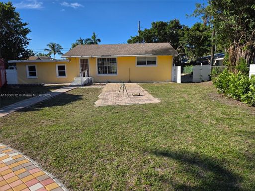 1803 Service Rd, North Palm Beach FL 33408