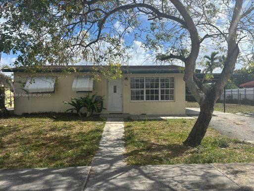 7820 NW 175th St, Hialeah FL 33015