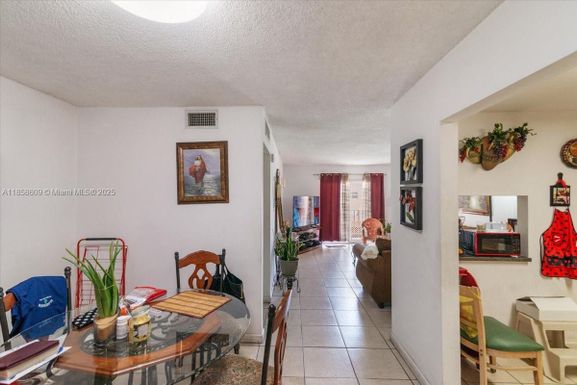 6190 W 19th Ave # 202, Hialeah FL 33012