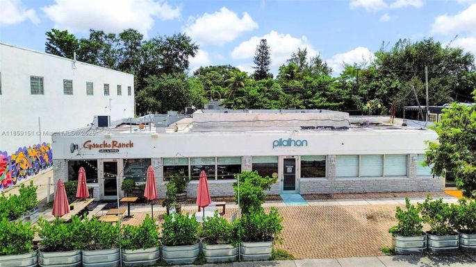 8301 NE 2nd Ave, Miami FL 33138