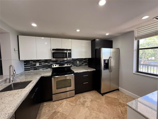 2767 S Carambola Cir S # 201, Coconut Creek FL 33066